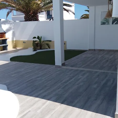 Sara Villa Playa Blanca (Lanzarote)